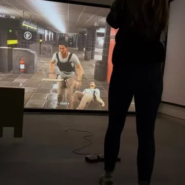 Johanna doing some plinking on the sim
